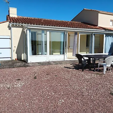 Maison Calme Pour 4 Personnes Avec Jardin - Fr-1-476-111 Grues